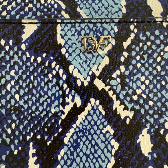 Diane von Furstenberg, Women’s Heritage Print, DVF Brand, python print - Picture 7 of 7